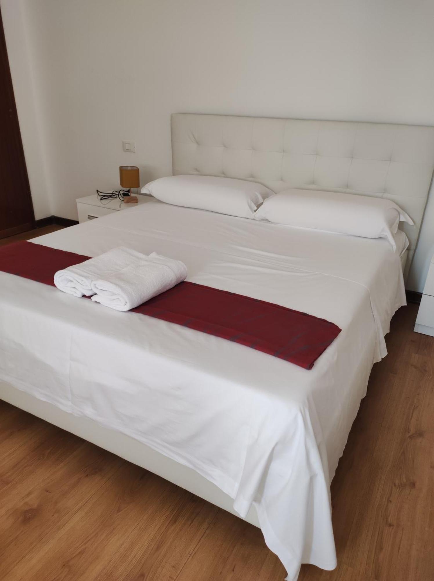 Abc Guest House Местре Стая снимка