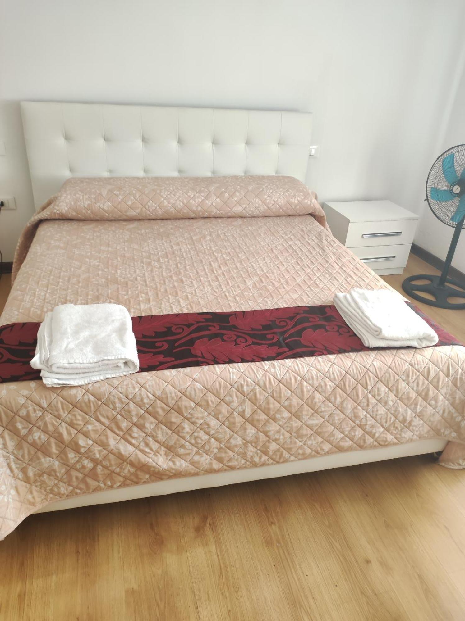 Abc Guest House Местре Екстериор снимка