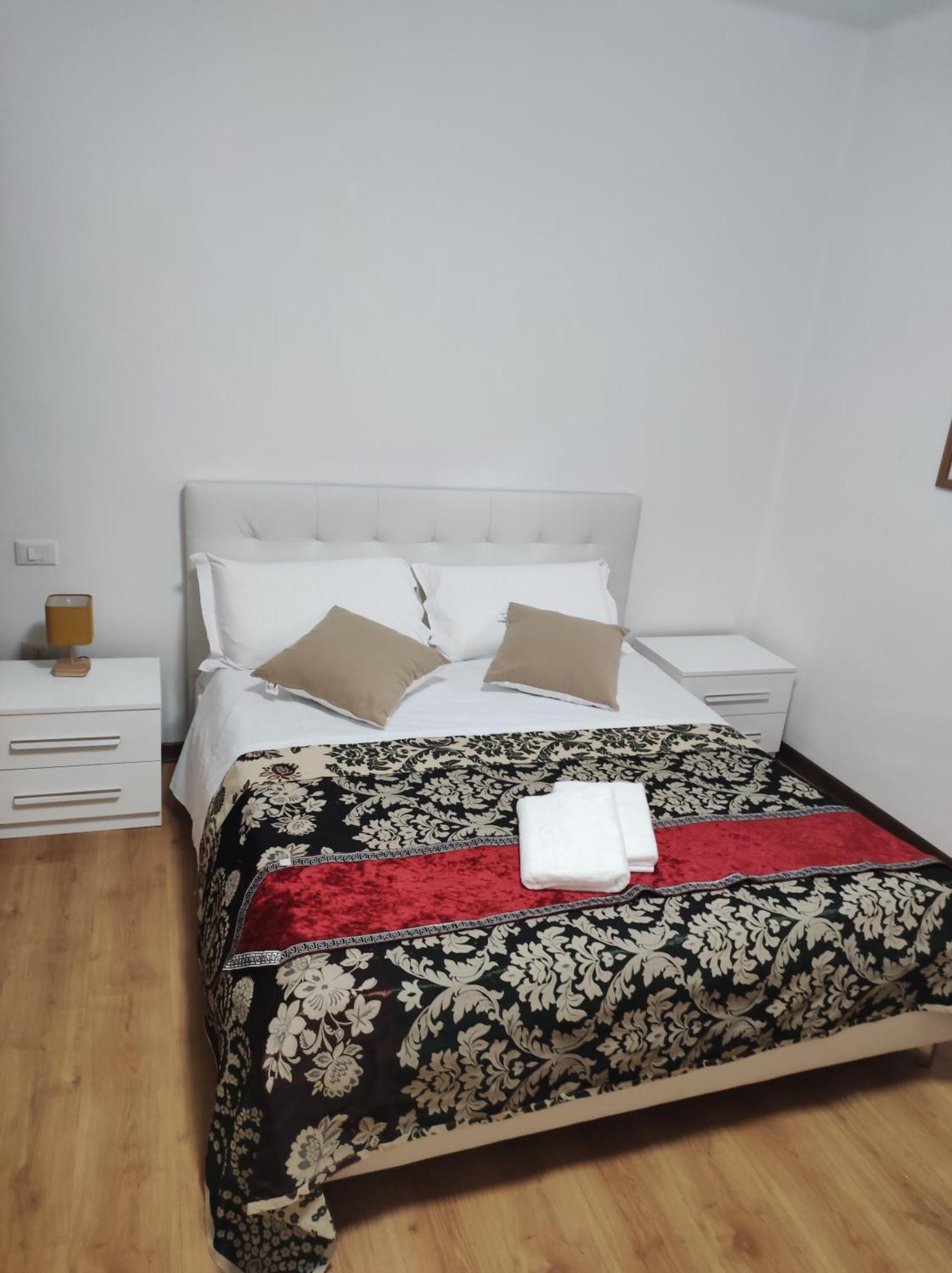 Abc Guest House Местре Екстериор снимка